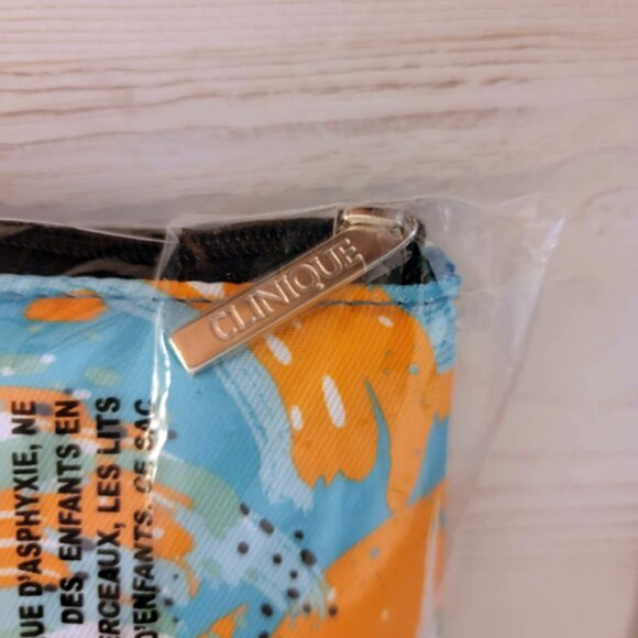 CLINIQUE 7pc Makeup Collection Moisture Surge Eyeliner Mascara Clean Soap NIP - Picture 6 of 9